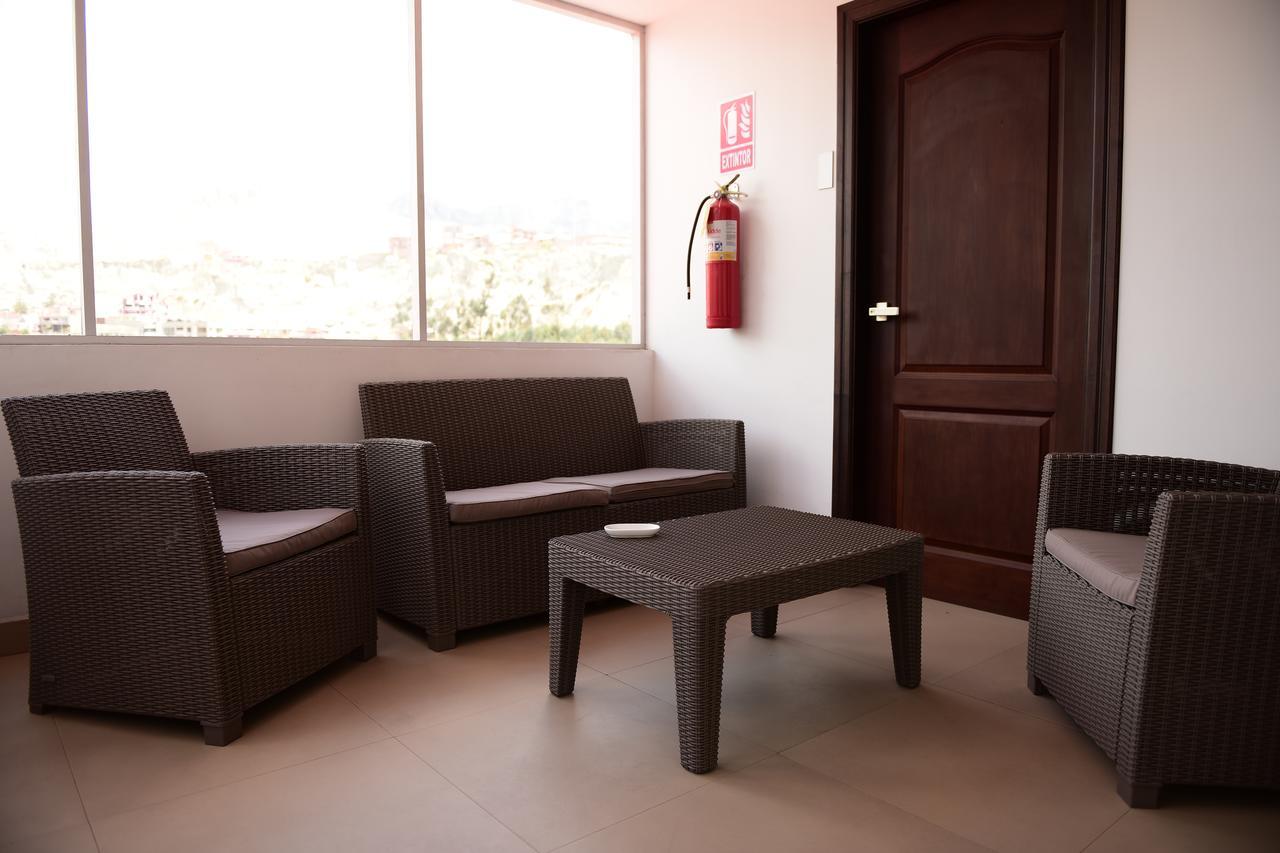 فندق Midtown لاباز المظهر الخارجي الصورة